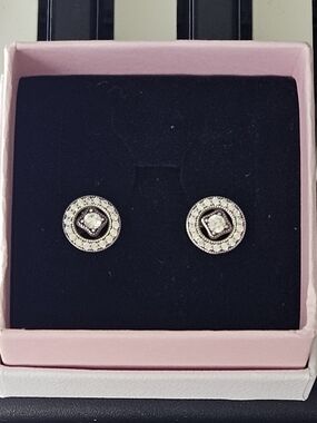 Pandora Vintage Allure Retired Stud Earrings